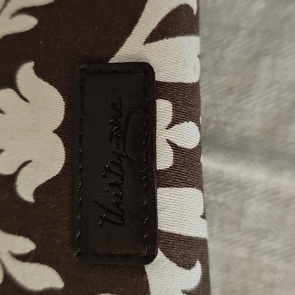 Thirty One - Picture 2 of 4